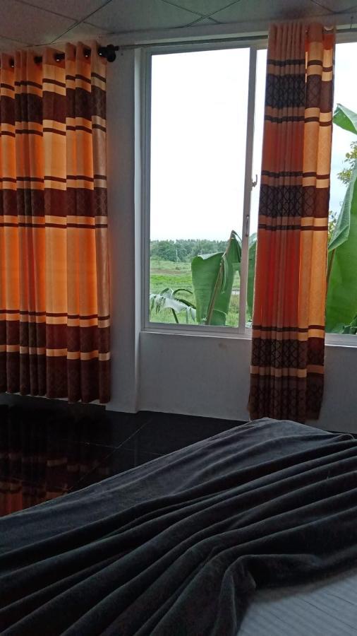 Air Vision 98 Hotel คาตุนายากา ภายนอก รูปภาพ