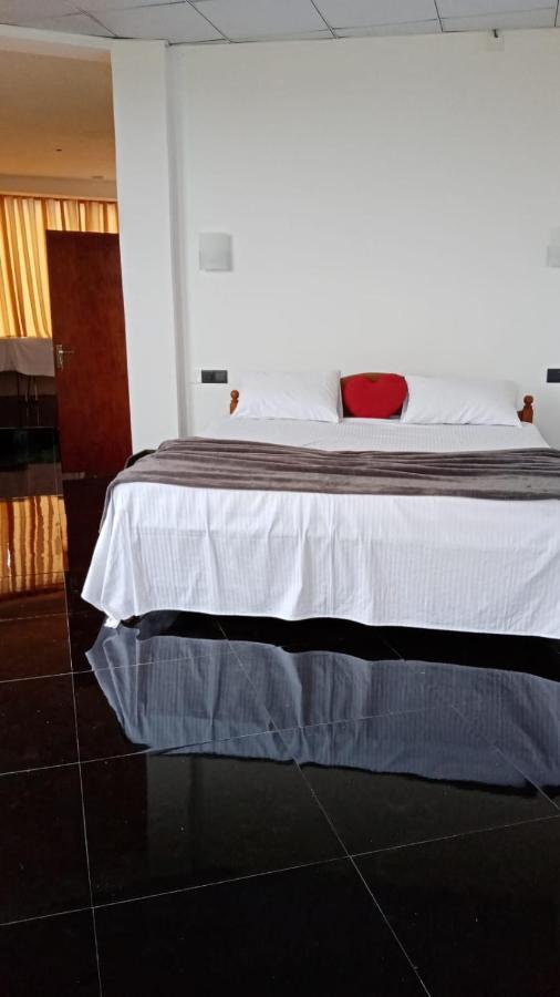 Air Vision 98 Hotel คาตุนายากา ภายนอก รูปภาพ
