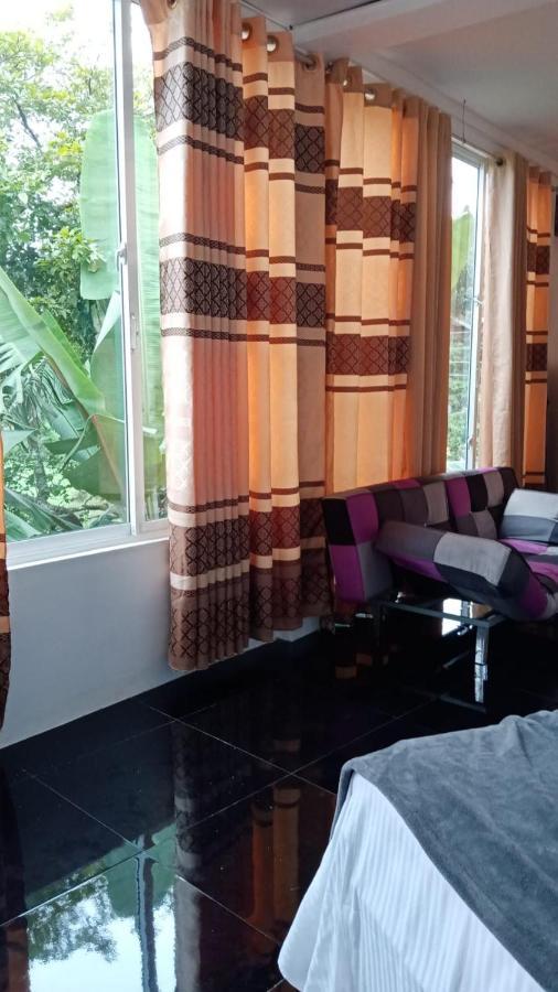Air Vision 98 Hotel คาตุนายากา ภายนอก รูปภาพ