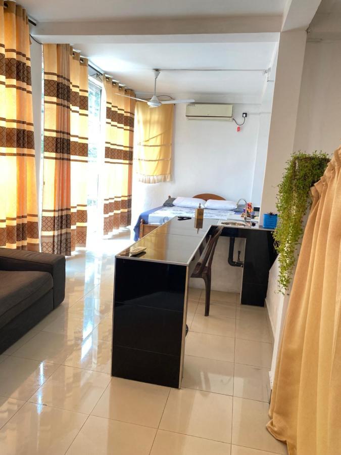 Air Vision 98 Hotel คาตุนายากา ภายนอก รูปภาพ
